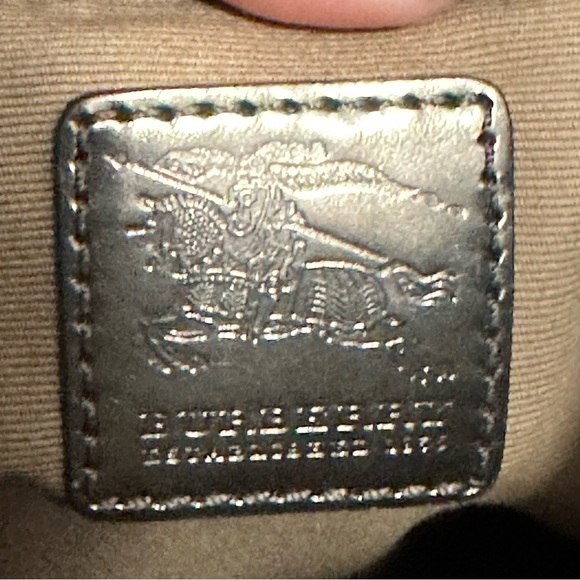 Vintage Burberry Dryden Nova Check Crossbody Bag with Patent Pewter trim GUC - Picture 11 of 16